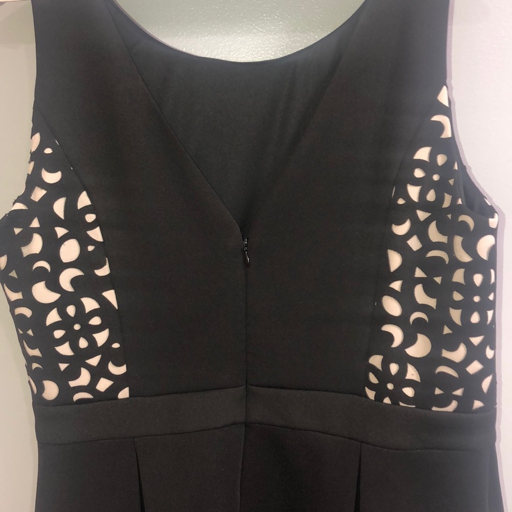 Dress - Picture 3 of 5